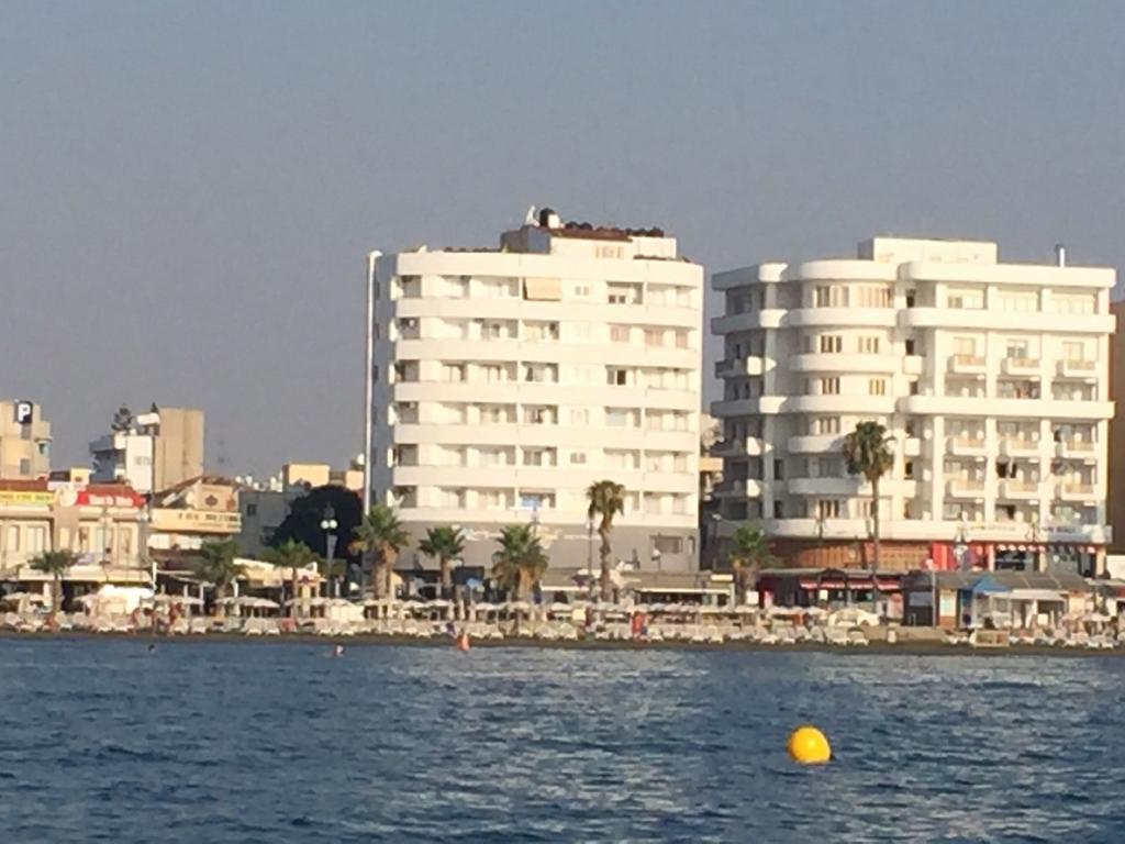 Alex Beach Apartment 31 Larnaca Luaran gambar